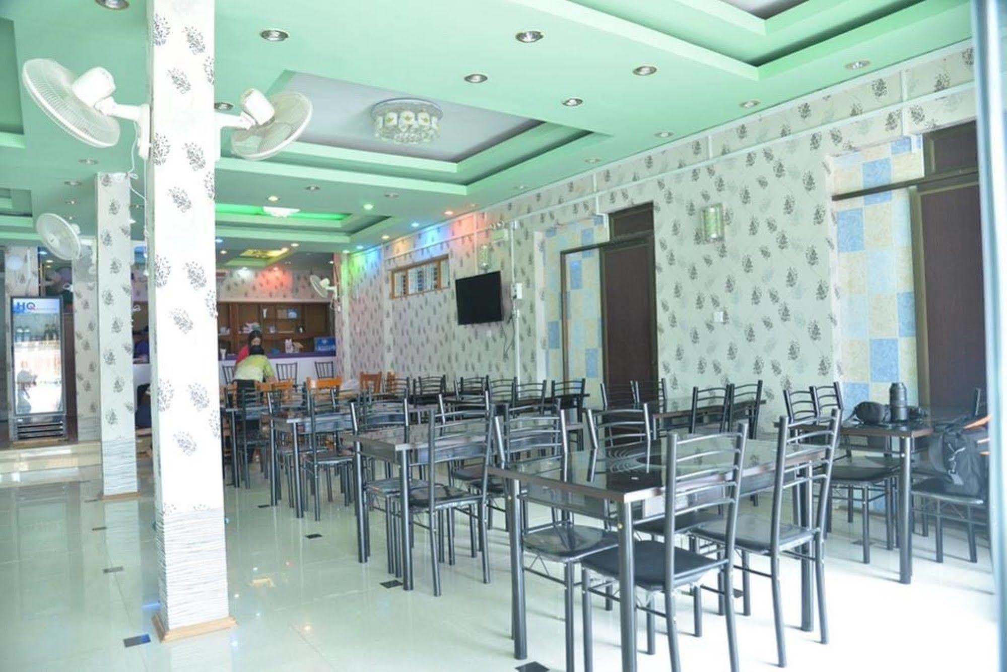 New Golden Forward Hotel Yangon Luaran gambar